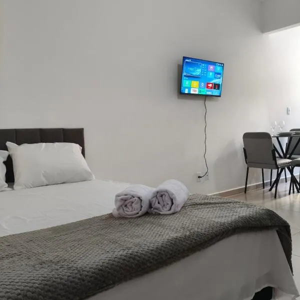 Apartamento novo, aconchegante e bem localizado 950m UFV, viešbutis mieste Visoza