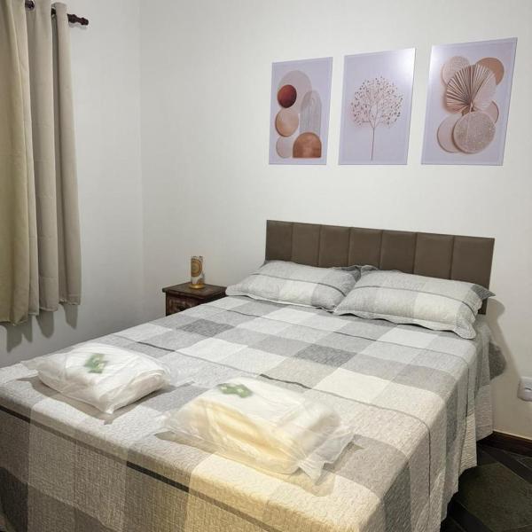Casa ampla, arejada, 2quartos e um sofá cama na sala, 10min a pé ate a praia - Foto 2
