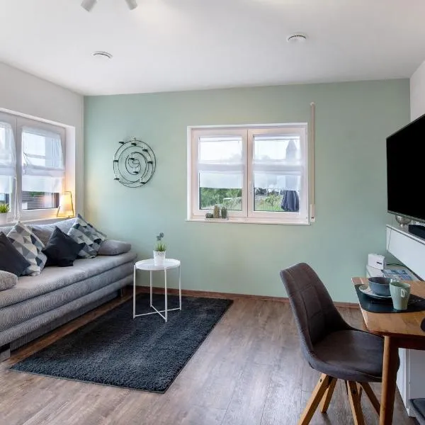 Ferienwohnung mit eigenem Eingang, Hotel in Deggenhausertal