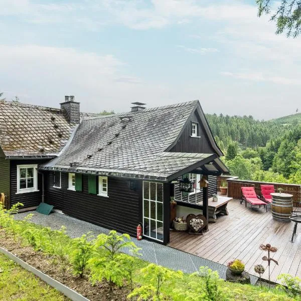 Tannenhäuschen Sauerland โรงแรมในชมาลเลนแบร์ก