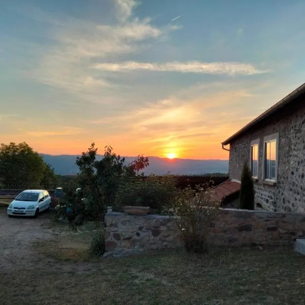 Gîte du Bachat, hotel di Vorey