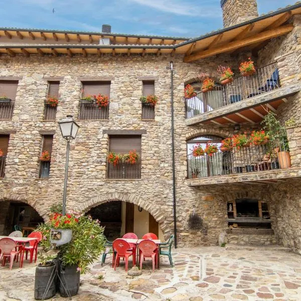 Mossen Batista Faig, Hotel in Les Iglésies