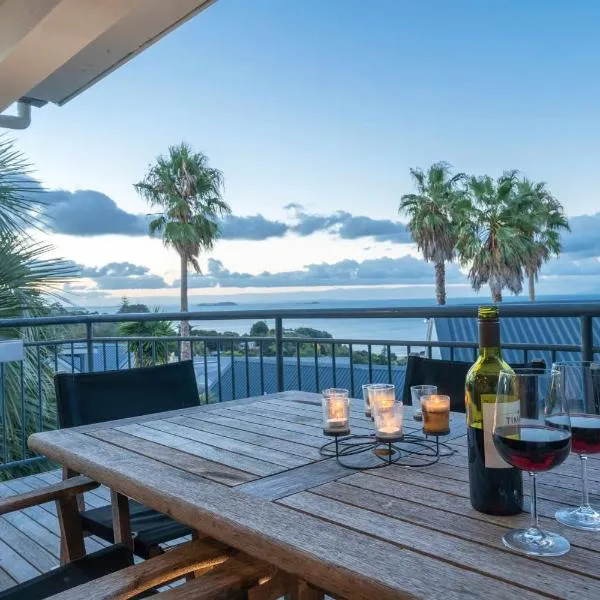 Premium Seaview Villa, hotel a Waiheke Island