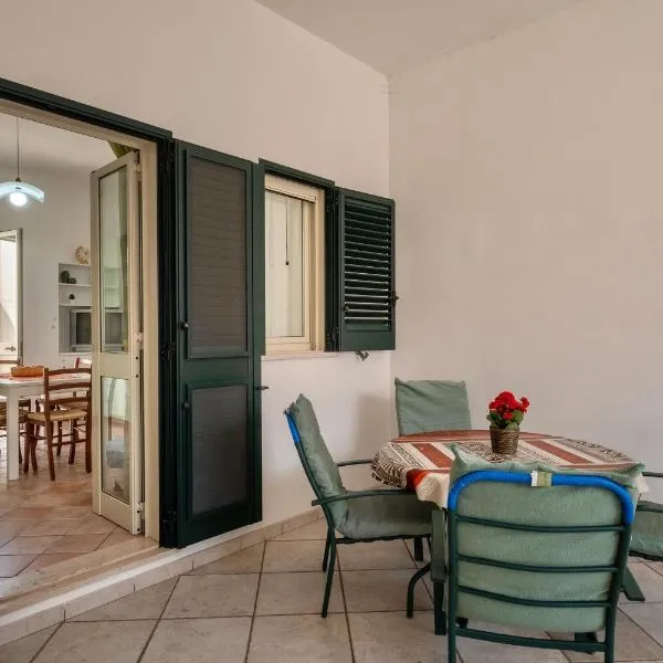 Casa Vacanze Kalocéri, hotel i Torre dell'Orso