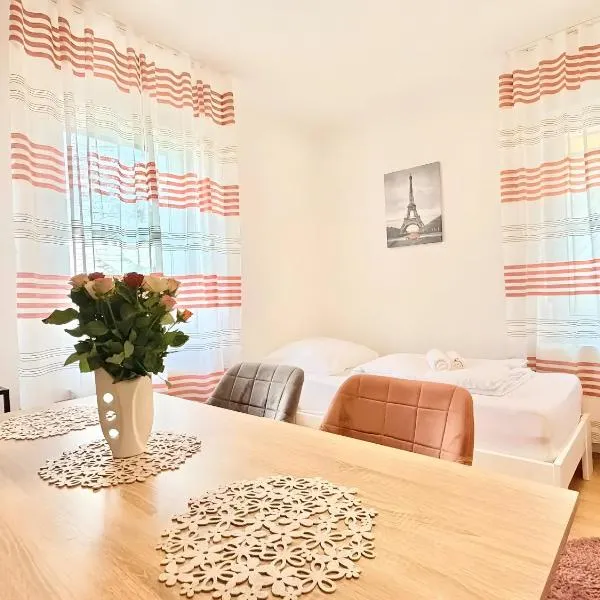 Ferienwohnung mit Parkmöglichkeit, hotel en Göppingen