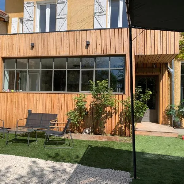 Maison du Bonheur, Gîtes, hotel a Le Pin