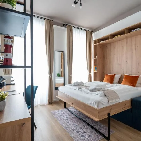 MIMIs Lakeside Rooms - NEWLY RENOVATED, Hotel in Gmunden