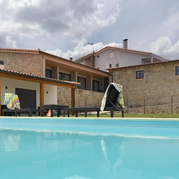 Casa da Marquinhas - Turismo Rural, hotel di Lama de Ouriço