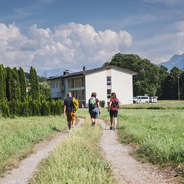 TILL Naturhotel - Self-Check-In, хотел в Satteins