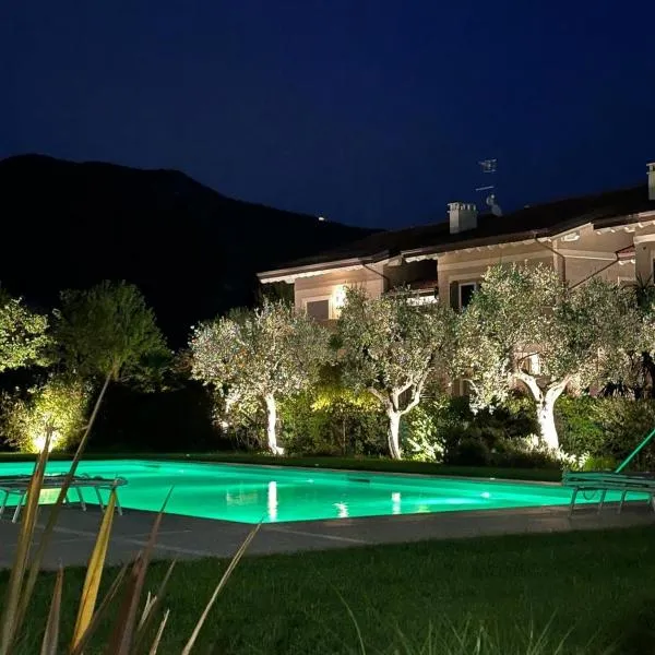 La dolce vita - Lake Iseo, hotelli kohteessa Paratico