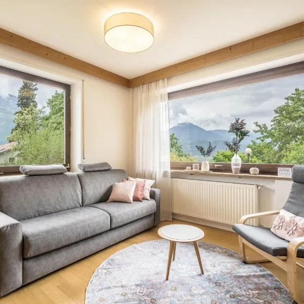 Villa Pinie Apt 2, hotel din Terlano