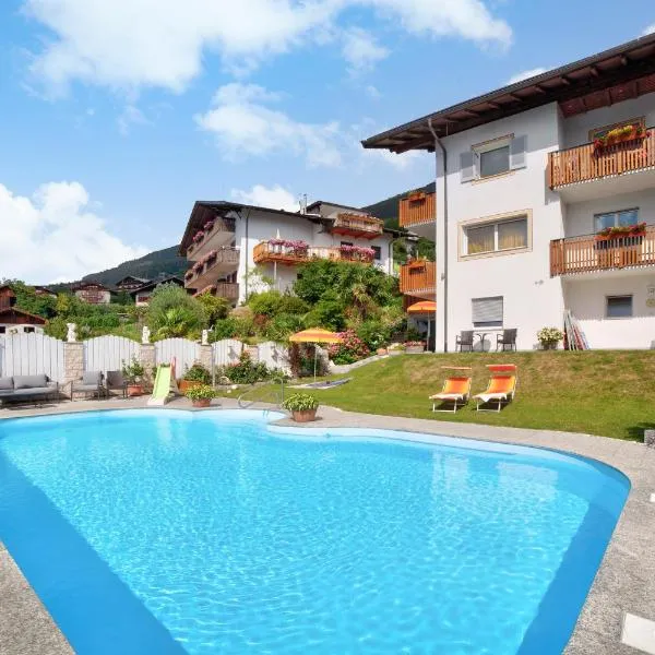 Haus Hohenrain Ferienwohnung 1, hotell i Schenna