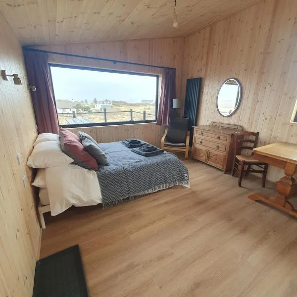 The Other Wee Red Cabin – hotel w mieście Dunvegan