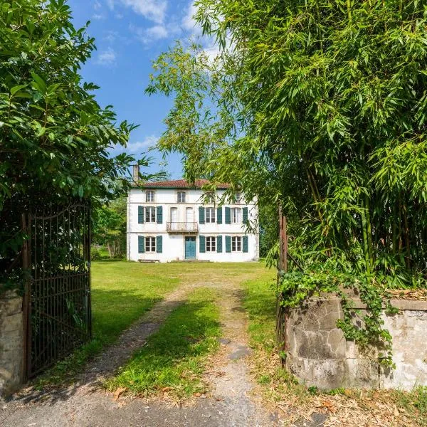 Maison Etxeparea, hotel em Ustaritz