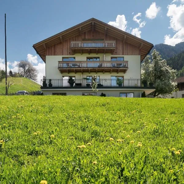 Baumannhof Villnöß, hótel í Funes