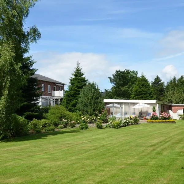 Ferienhäuser Ella Walter - Efeuhaus, hotell i Nordstrand