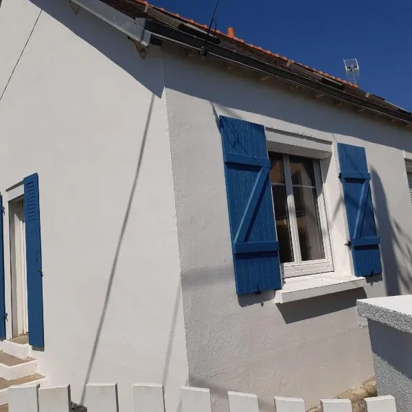 Maison bord de mer Penmarch, hotel in Penmarch