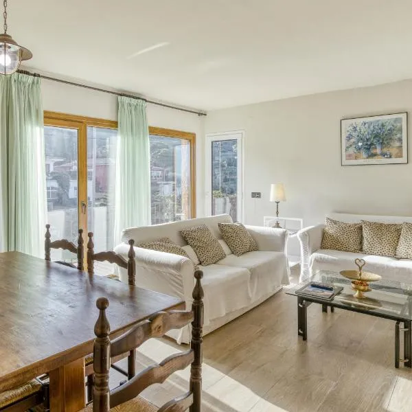 Apartamento residencial 2º 2ª、ベグールのホテル