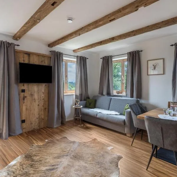 Fewo beim Nik mit Wanderreitstation, Hotel in Höslwang