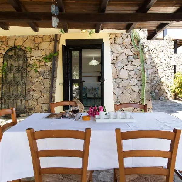 Acqua Marina, hotel i Monte Petrosu
