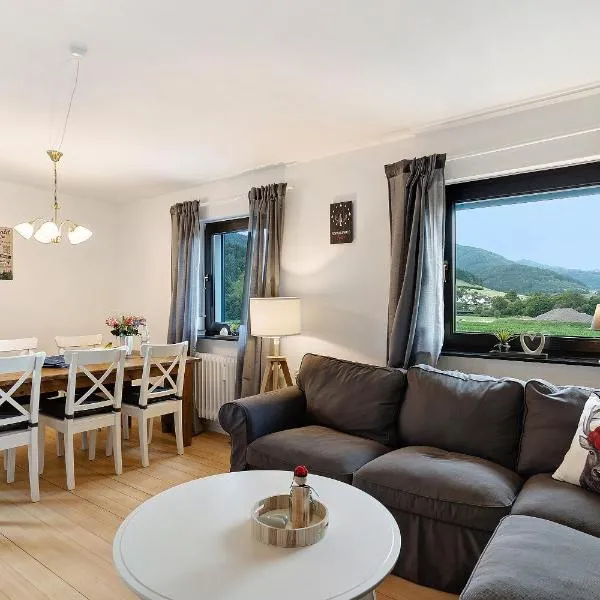 Ferienwohnung Emma，Gutach im Breisgau的飯店