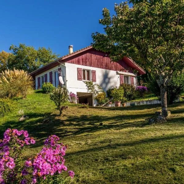 Maison dans un parc de verdure, ξενοδοχείο σε Verthemex
