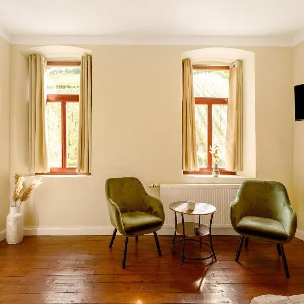 Alte Stadtvilla am Weinberg 4, hotell i Traben-Trarbach