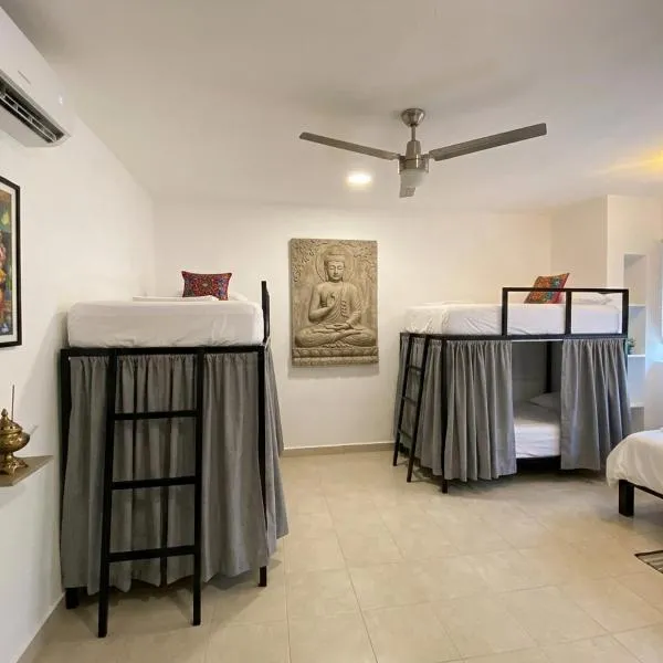 The Soul Hostal, hotell i Playa del Carmen