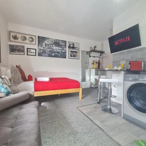West Street Studios, Free WIFI, FREE Parking, Washer dryer, hotel in Banbury