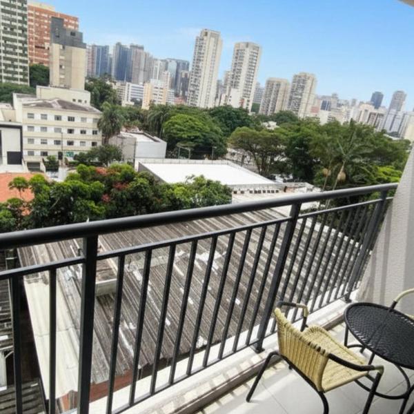 Studio Design: 600m Metrô | Ar Cond. & Wi-Fi 500mb