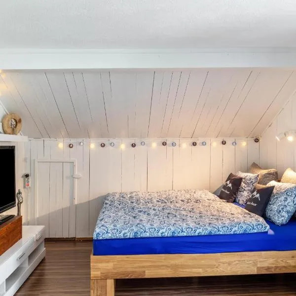 Ferienwohnung Montana Amor: Prutz şehrinde bir otel