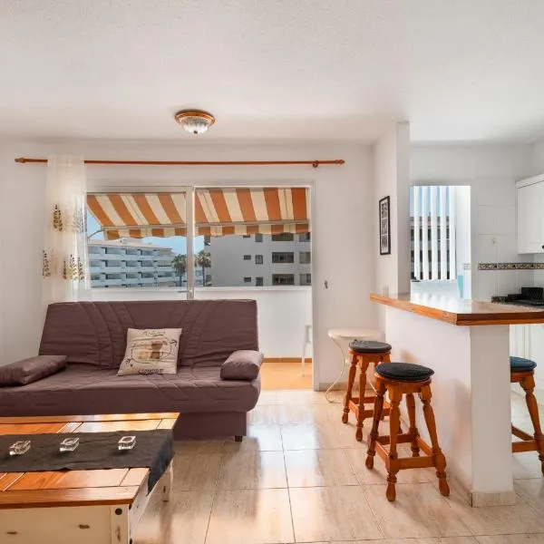 Central Los Cristianos apartment, hotel in Los Cristianos