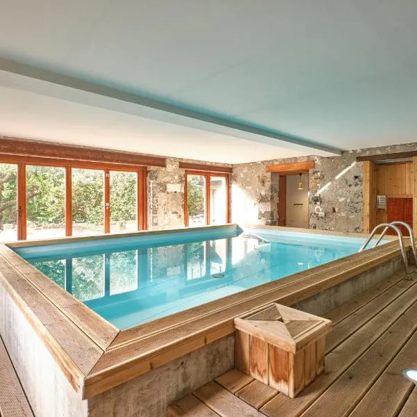 Maison Dans Ancienne Forge, hotelli kohteessa Noyarey