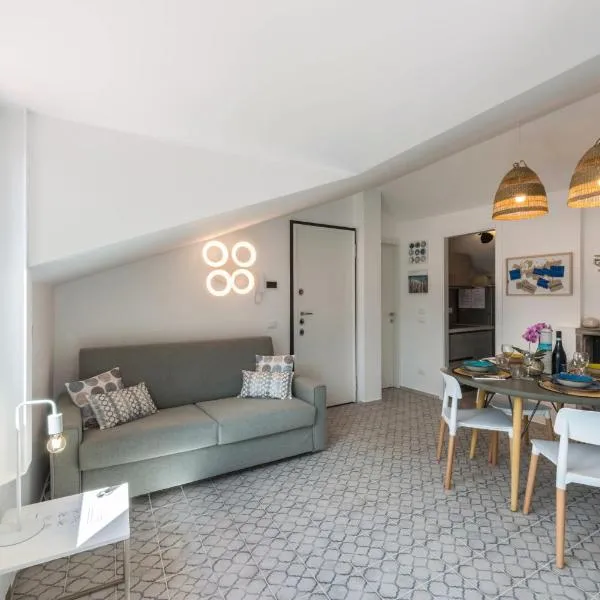 Casa Royale Appartamento Aria, hotel a Lierna