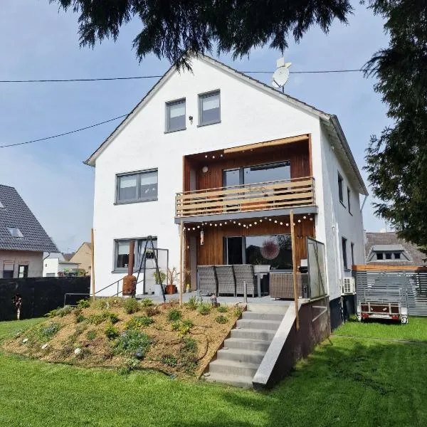 Ut Huuske: Dorsel şehrinde bir otel