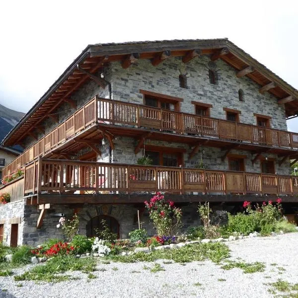 Chalet Les Liouès, viešbutis mieste Sollières-Sardières
