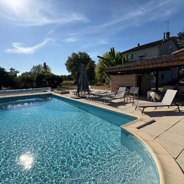 Domaine familial, Nature et Piscine, hotel v destinácii Aiguillon