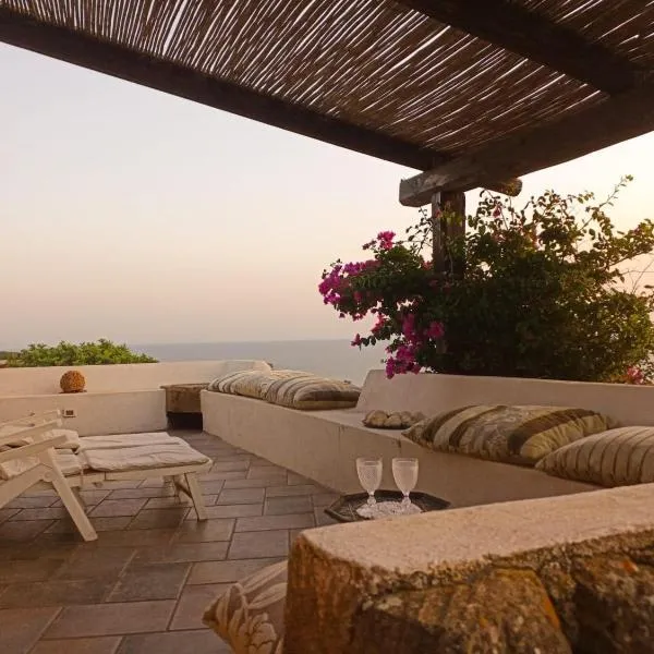 Antico Dammuso Al Tramonto, hotel en Pantelleria