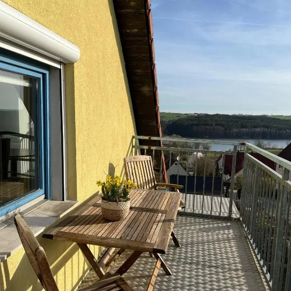 Galeriewohnung mit Seeblick, hotell sihtkohas Absberg