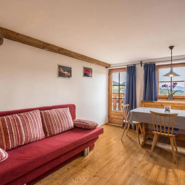 Ferienwohnung Enzian Nusserhof, hotel en Avelengo