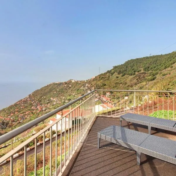 Madeira Villa Liliana, Hotel in Campanário