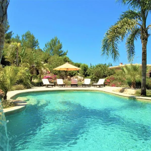 Sa Muntanya panorama, Hotel in Santa Eulària des Riu