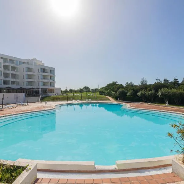 Blue Escape - Prainha, Alvor: Alvor'da bir otel