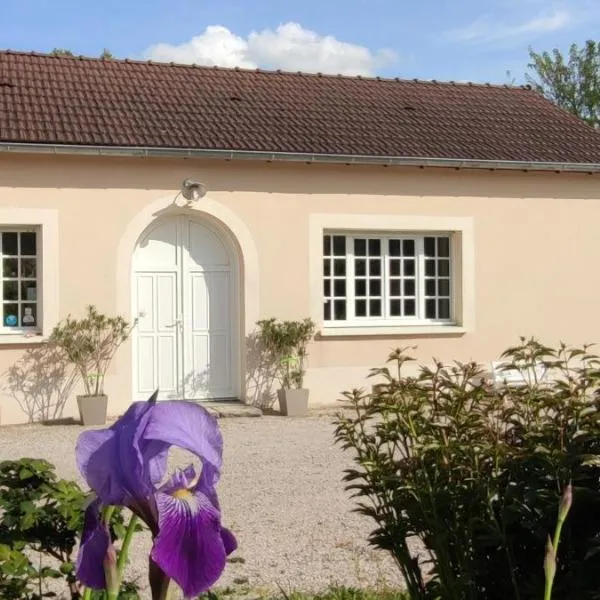La charmante petite maison, hotel Givry városában