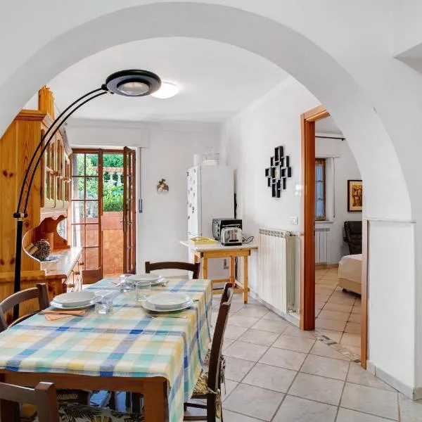 Casa di Lo, hotel a Laigueglia