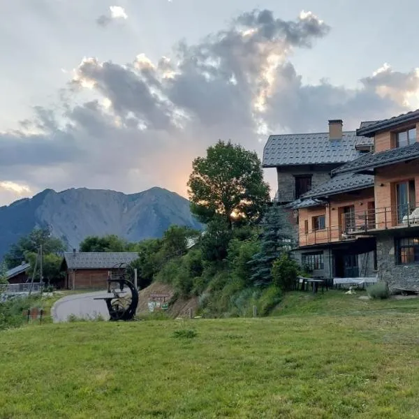 La scierie de la grande ourse, Hotel in Albiez-Montrond