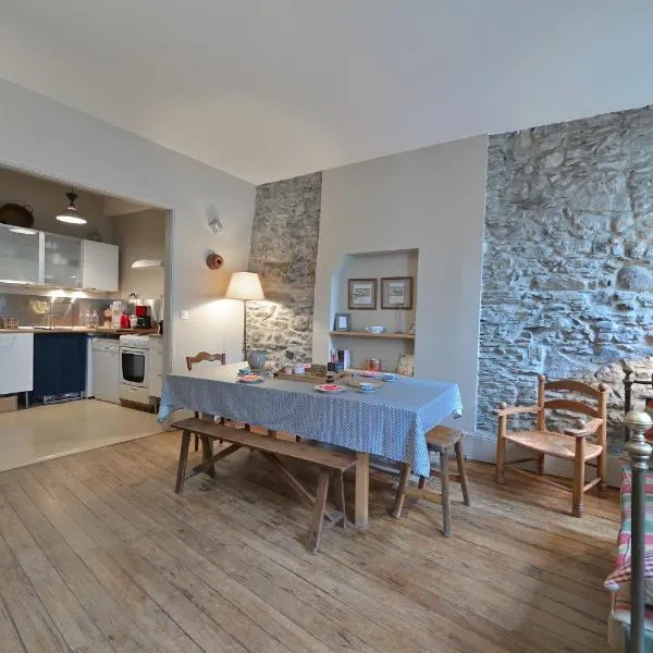 Maison Familiale - Vue montagne, hotel i Bagnères-de-Luchon