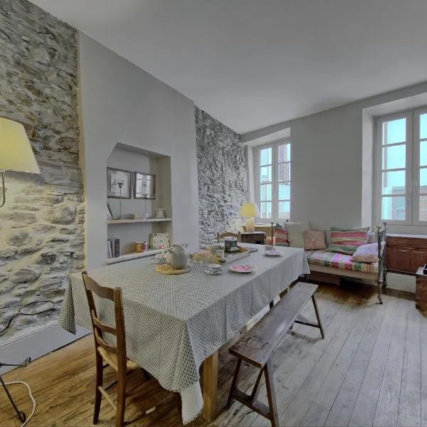Maison Familiale - Vue montagne, hotel in Luchon