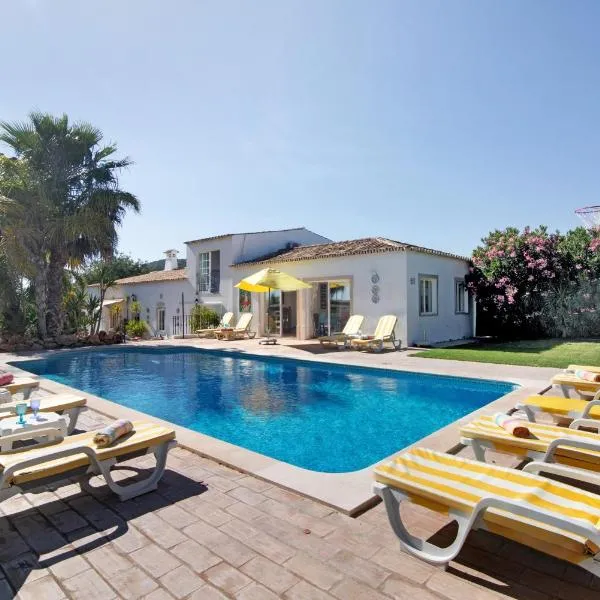 Country House Quinta da Ilda, хотел в Лоуле