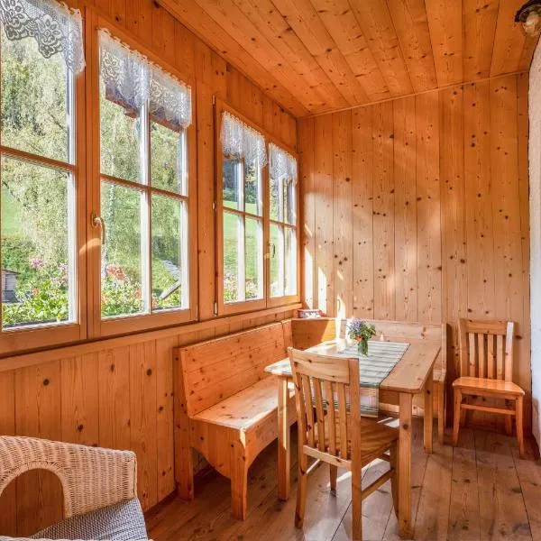 Pausahof - Apartment Abendsonne, отель в городе Тродена